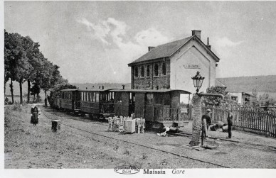 Maissin-gare du tram + trams.jpg